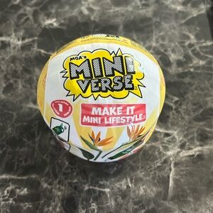 Mini Verse Make it Mini Lifestyle- Birds of paradise